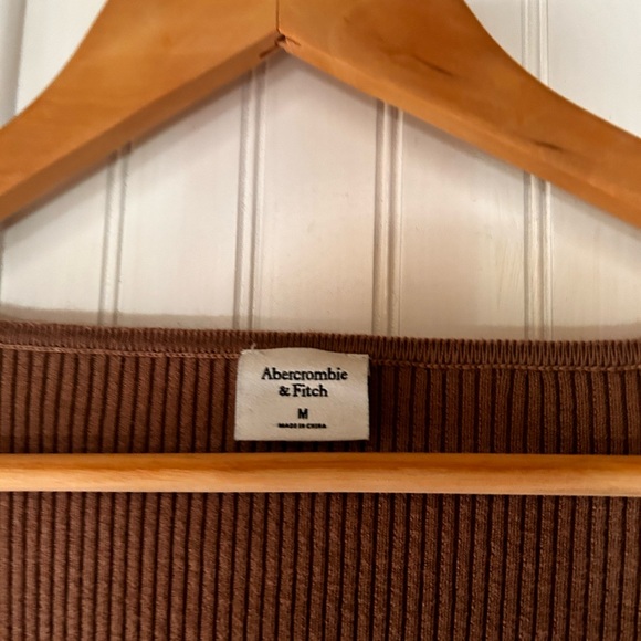 Abercrombie & Fitch Corset Sweetheart
Sweater Bodysuit size M - Picture 4 of 10